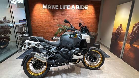 BMW R 1300 GS ADVENTURE BMW R 1300 GS ADVENTURE